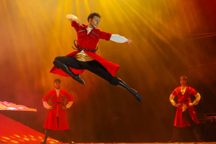 “Sağır Sultan” AKM sahnesinde