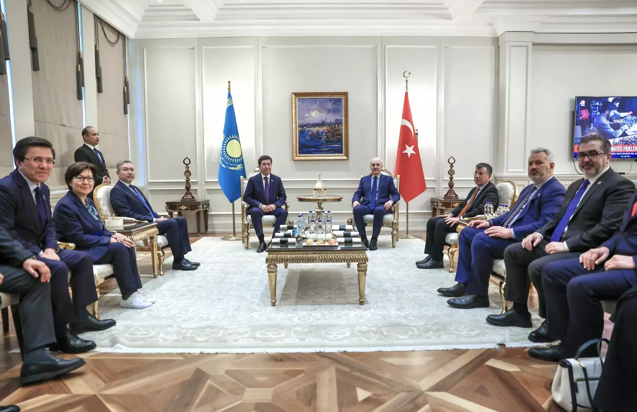 TBMM Başkanı Kurtulmuş’tan, İstanbul’da önemli Kazakistan teması
