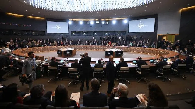 NATO savunma harcamaları gündemiyle toplandı