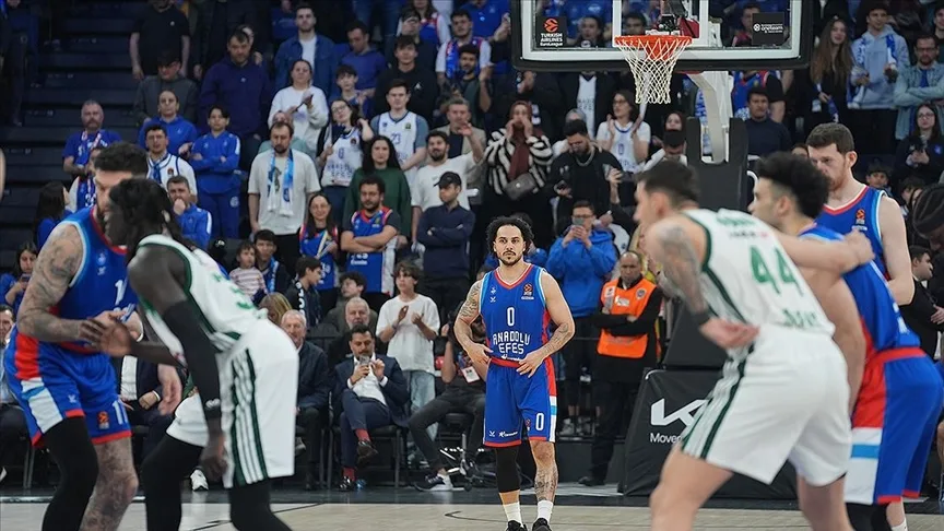 Son şampiyon Panathinaikos, seride 2-1 öne geçti