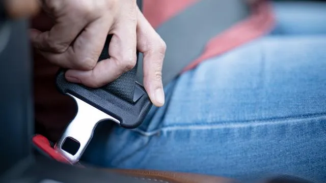 Bayram tatilinde emniyet kemeri takmayan 17 bin 427 sürücüye işlem