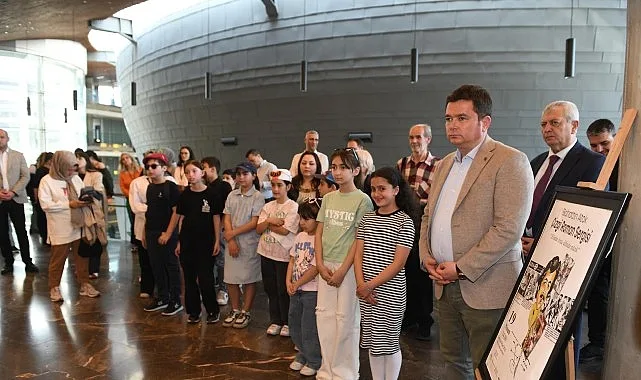 Elinde Fırça, Dilinde Müzik çizgi roman sergisi açıldı