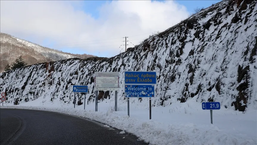Yunanistan’da bazı bölgelerde kar etkili oldu