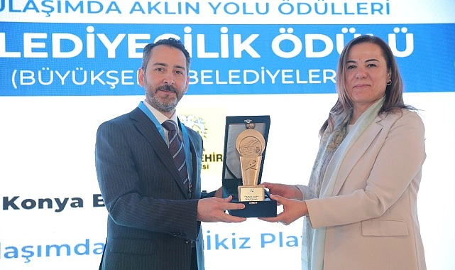 Konya Büyükşehir’in “Ulaşımda Dijital İkiz Platformu”na Belediyecilik Ödülü