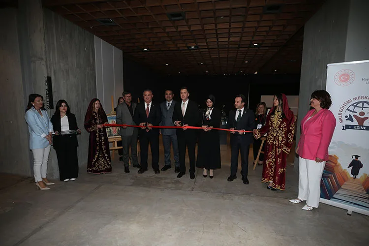 “Troya’dan Çanakkale’ye Tarihin Nakışları Sergisi” Troya Müzesinde açıldı