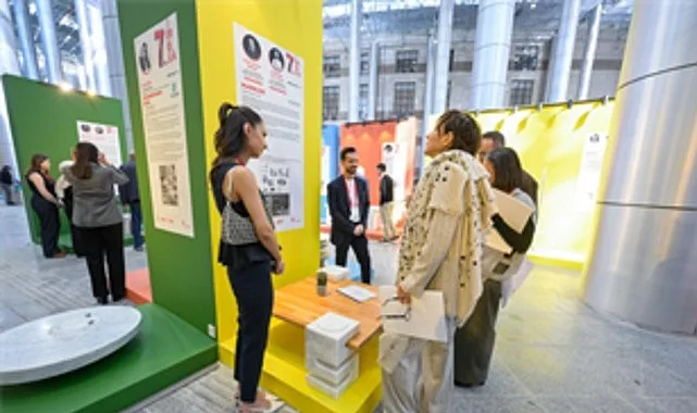 30. Marble İzmir’de gençler çizdi, firmalar üretti, ödüller mutlu etti Genç yetenekleri keşfeden yarışma