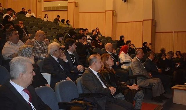 EÜ’de “İzmir’de İlmî ve Kültürel Hayat” sempozyumu başladı