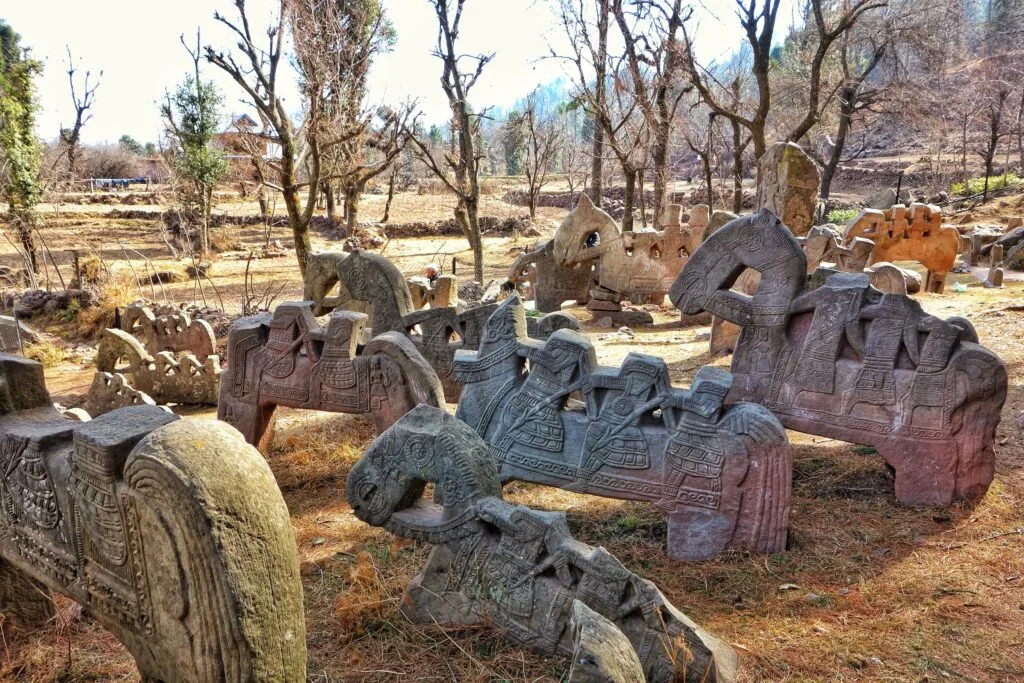 Pir Panjal’ın Gizemli Atlıları: Jammu ve Keşmir’de Eski Bir Mirasın Sırları