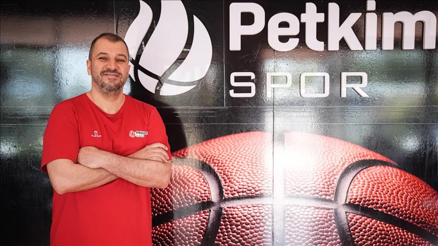 Aliağa Petkimspor Başantrenörü Burak Gören, kariyerindeki 400. maçına çıkacak