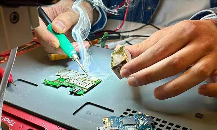 Geleceğin mühendisleri dijital sıfır atık laboratuvarıyla kendilerini geliştiriyor