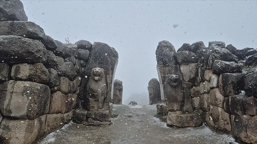 Hattuşa Antik Kenti beyaza büründü