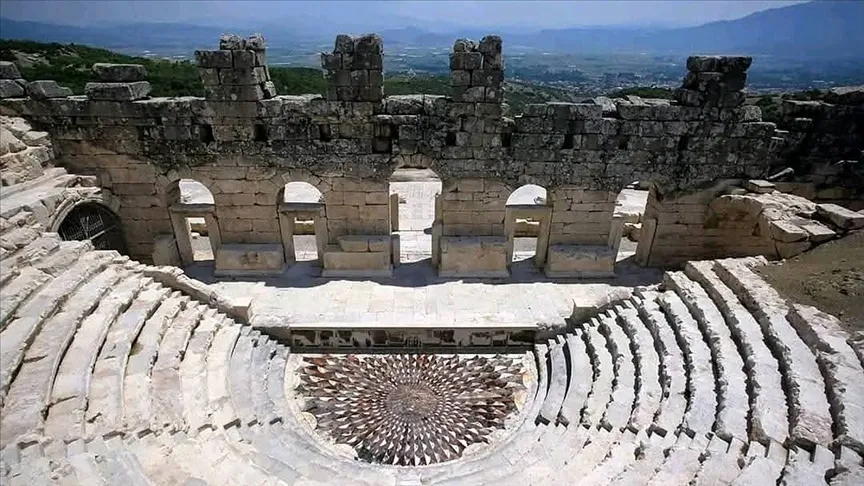 Kibyra Antik Kenti’ndeki Medusa mozaiği ziyarete açıldı