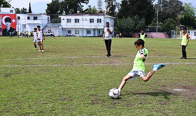 İlkokullar Arası Futbol Turnuvası” tamamlandı.