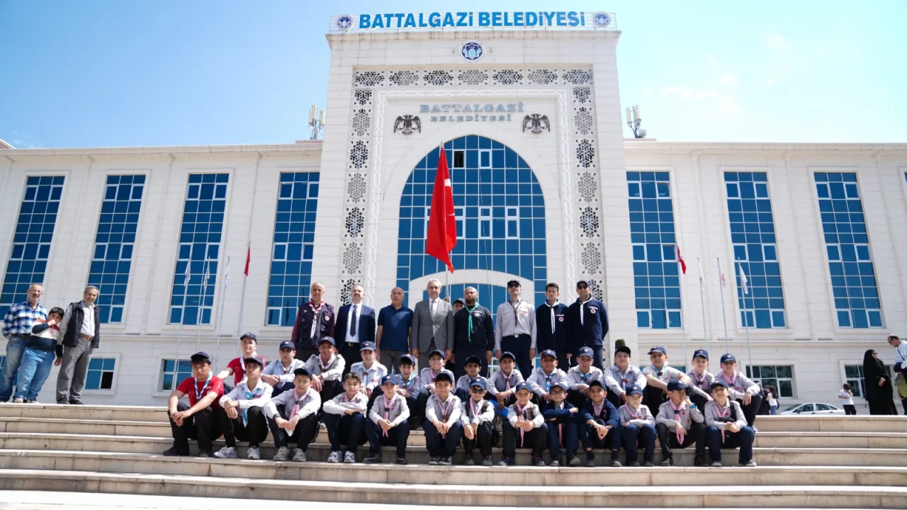 BATTALGAZİ’NİN İZCİ GENÇLERİ 57. ALAY’IN İZİNDE