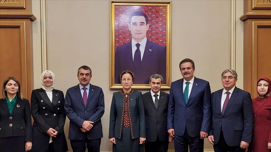 Milli Eğitim Bakanı Tekin, Türkmenistan’da çeşitli görüşmeler gerçekleştirdi:
