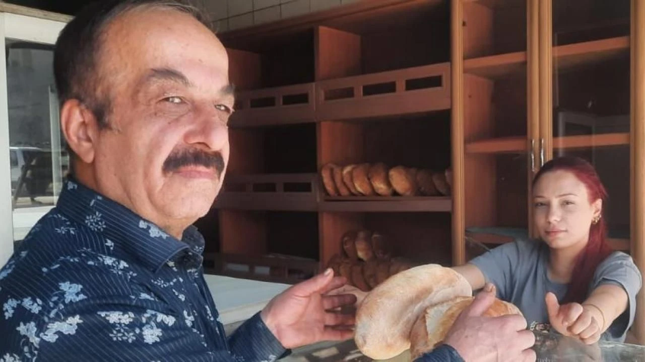 Ekmeği simitten ucuza sattı, vatandaşlar ilgi gösterdi