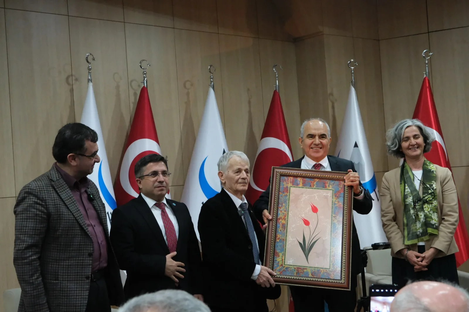 Kırım Tatarlarının Lideri Mustafa Cemiloğlu KOCAV’a Konuk Oldu