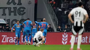 Göztepe’ye sahasında 3-1 yenilen Beşiktaş Ziraat Türkiye Kupası’ndan elendi