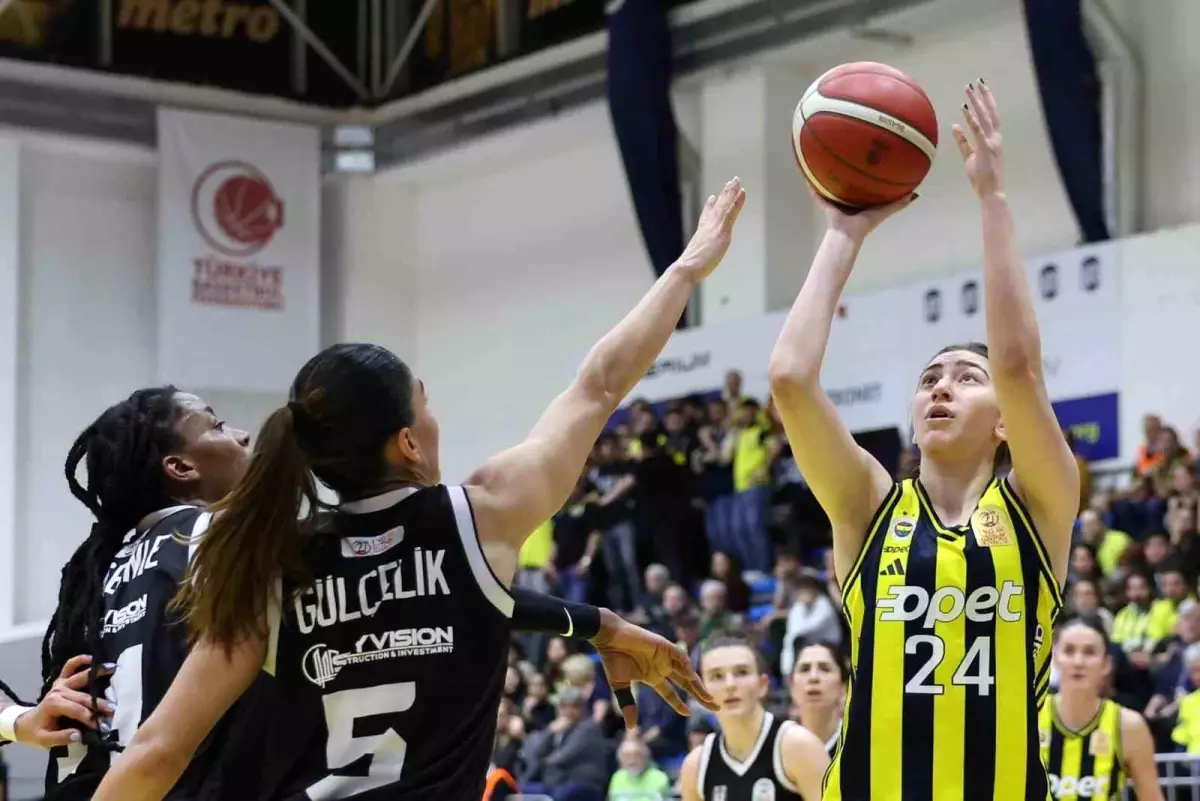Fenerbahçe, Beşiktaş’ı Farklı Yendi