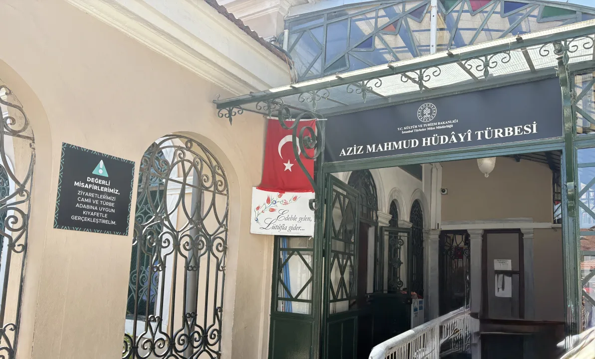 Üsküdar’ın Manevî Sembolü: Aziz Mahmud Hüdâyî Hazretleri