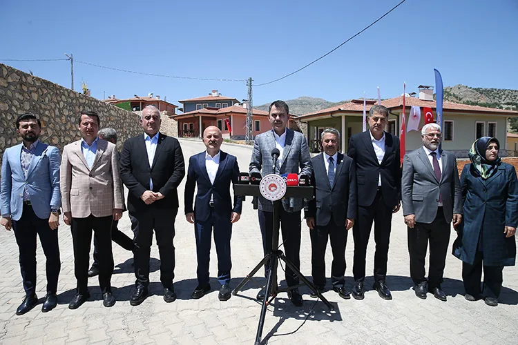 Deprem bölgesindeki 250 bininci konutun anahtarı gelecek ay teslim edilecek