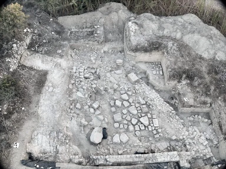 Apollon Tapınağı Kıbrıs’ta büyük arkeolojik buluntularla yeniden keşfedildi