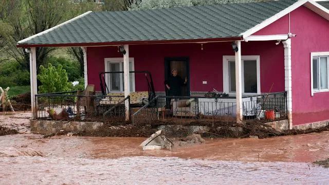 Kırıkkale’de sağanak: Dereler taştı, ev ve iş yerlerini su bastı