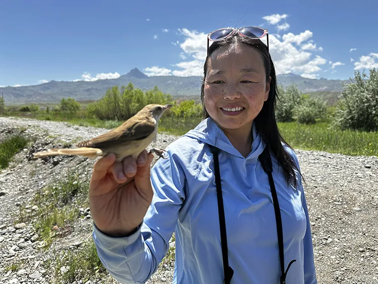 Kuş halkalama hobisi, İngiltere’deki diş hekimini Aras Kuş Cenneti’ne getirdi