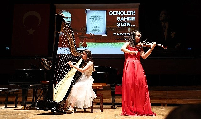 AASSM’de sahne gençlerin