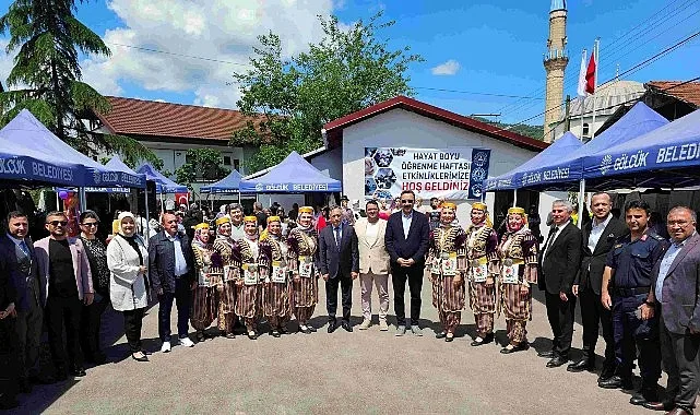 Gölcüklü Kadınlar El Becerilerini Siretiye’de Sergiledi