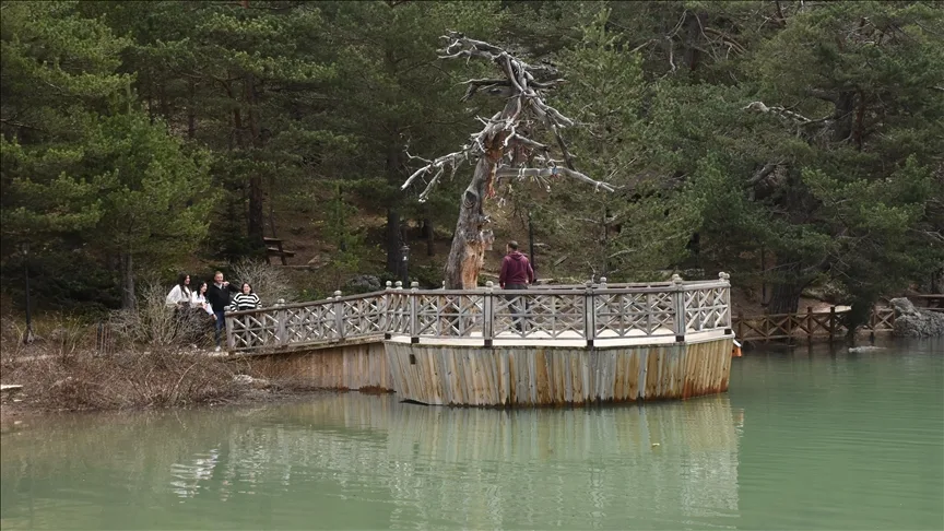 Gümüşhane’deki Limni Gölü’nde turizm sezonu başladı