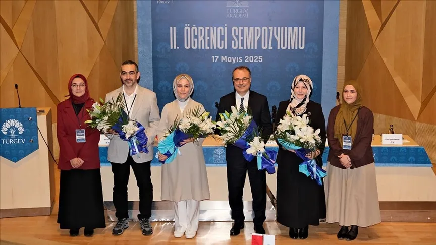 İstanbul’da TÜRGEV Akademi II. Öğrenci Sempozyumu düzenlendi