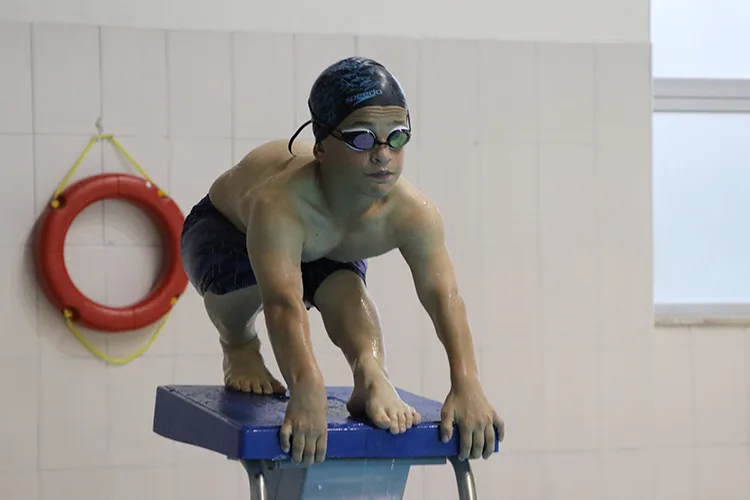 Dünya şampiyonu 12 yaşındaki para yüzücü Kerim’in hedefi olimpiyat şampiyonluğu