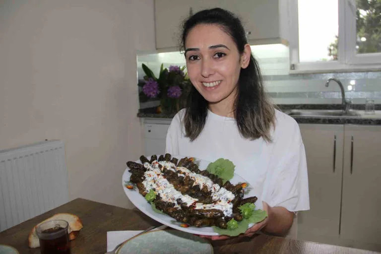 Karadeniz’in unutulmuş lezzetlerinden fındık yaprağı sarması