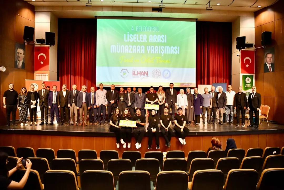 Yeşilyurt’ta ‘4.Geleneksel Liseler Arası Münazara Yarışması’ Tamamlandı