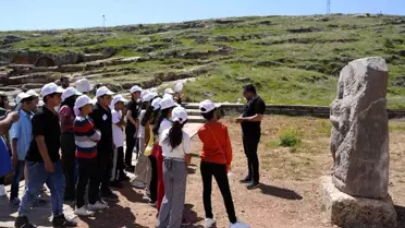 Arkeoloji topluluğundan minik kaşiflere kültürel miras eğitimi