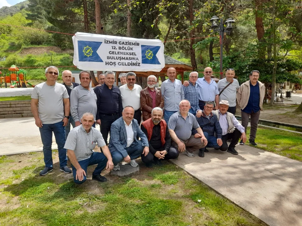 ASKER ARKADAŞLARI YILLAR SONRA YENİDEN İÇTİMA YAPTI