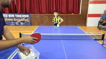 Masa Tenisi ile Hayata Bağlandı