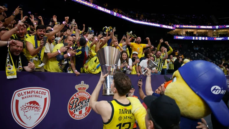 Fenerbahçe Beko, taraftarla buluşacak