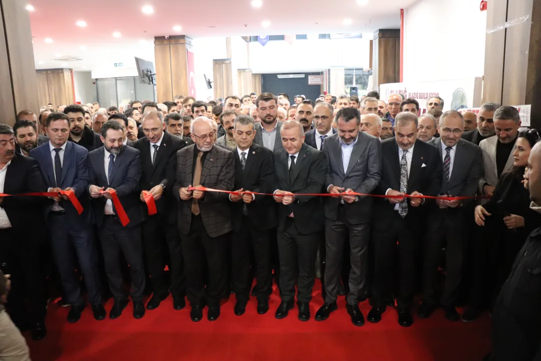 Başkan Alan, İnşaat Ve Yapı Teknolojileri Fuarı Açılışına Katıldı