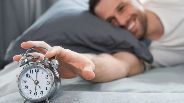 Sabah uyanır uyanmaz yapılmaması gereken 3 şey