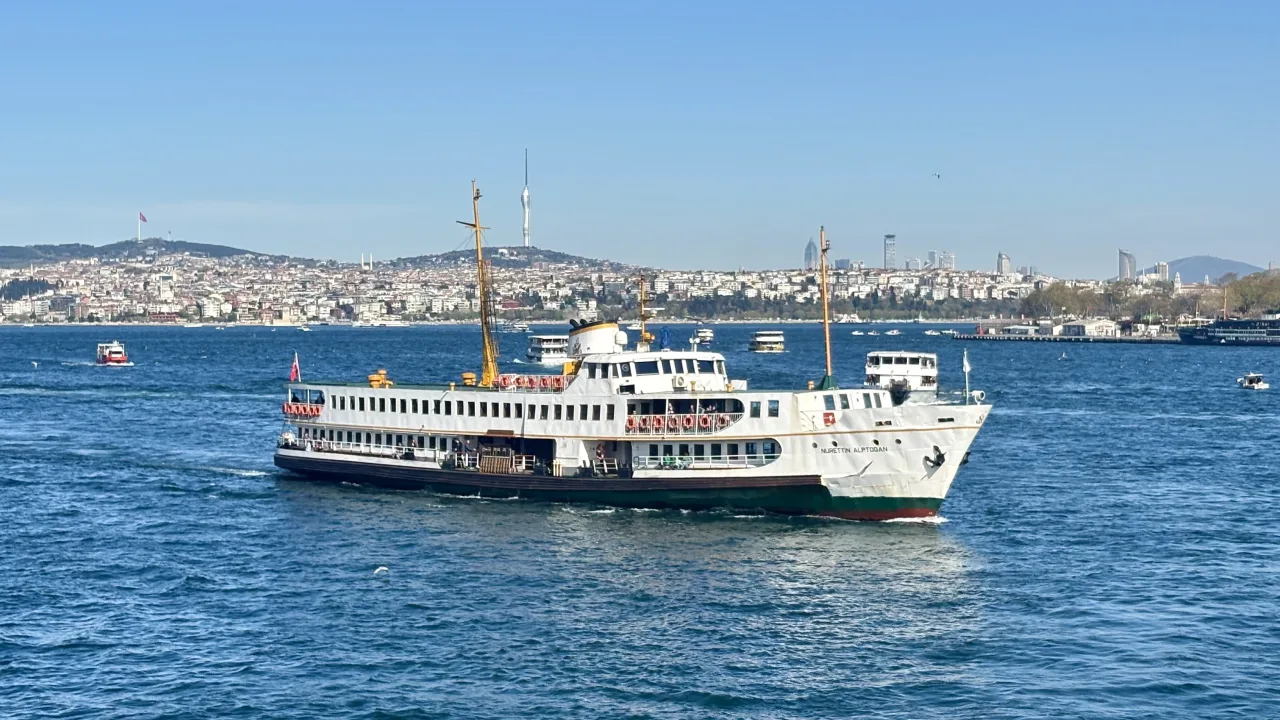 Şehir Hatları Ve İstanbul