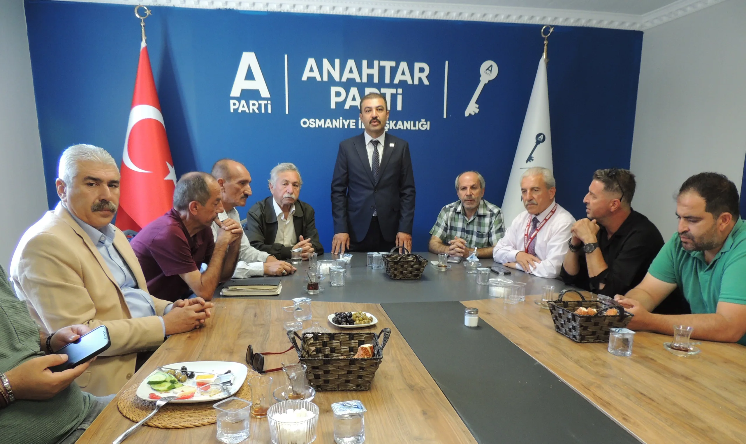 Başkan Aslan; “Türkiye’nin Sorunlarını Çözecek Anahtarız”