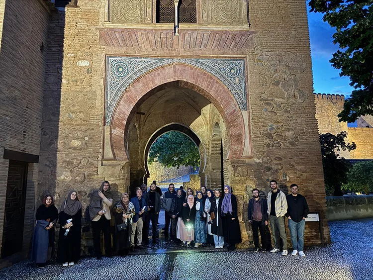 Kocaeli’de üniversite öğrencileri “Endülüs medeniyetinin izinde” kültürel yolculuğa çıktı