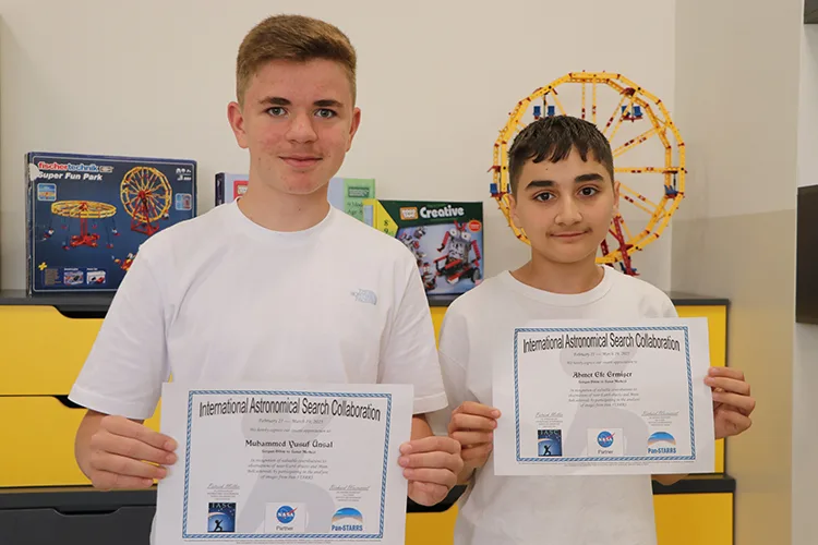 Yozgatlı öğrenciler 10 yeni gök cismi keşfetti