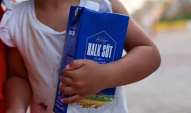 Antalya Büyükşehir Belediyesi 5 yılda 30 binden fazla çocuğa süt ulaştırdı.