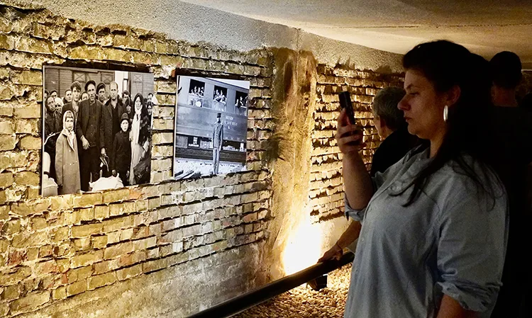 Bulgaristan’da komünist rejimin asimilasyon girişimleri fotoğraf sergisiyle anlatıldı