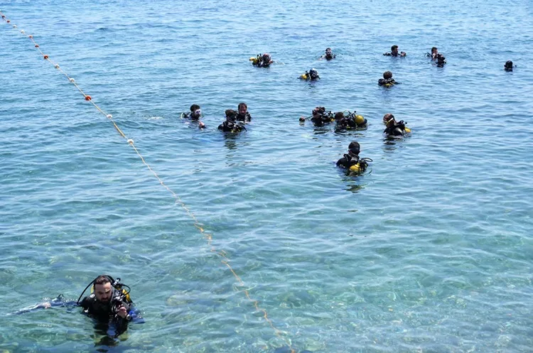 İzmir’in eşsiz koyları bayramda dalış tutkunlarını ağırladı