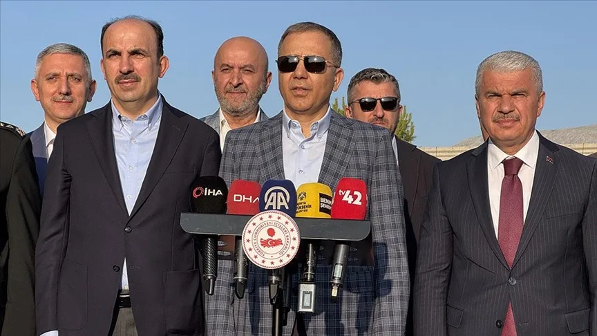 İçişleri Bakanı Yerlikaya: Bayram süresince ve bayram dönüşlerinde yollarda dikkatli olmak gerekiyor