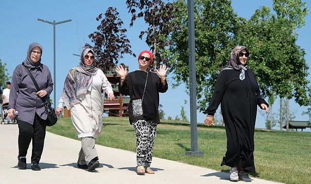 Kadınlar sağlıklı yaşam için yürüdü